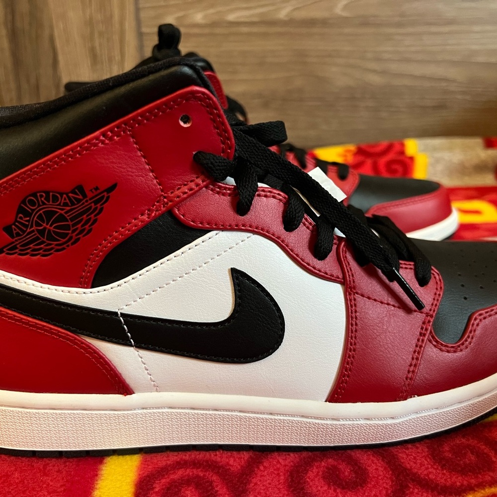 Jordan 1 Mid Chicago Toe! Size 10 (Men)! Brand New! Comes with box!